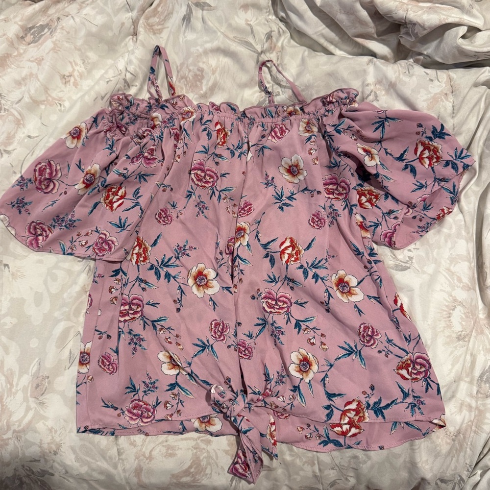 Cute Purple Floral Blouse Top - Size medium from Pink Rose